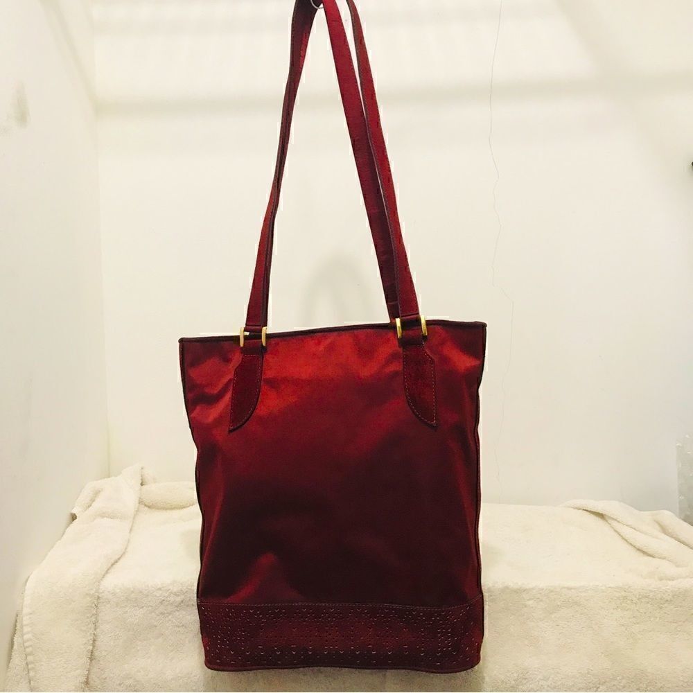 Fendi tote   - Picture 3 of 11